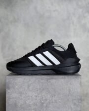 Adidas Avryn Shoes Black - الصورة 2