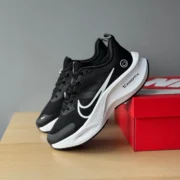 ⁦Nike Zoom X Smile Black Running⁩ - الصورة ⁦5⁩